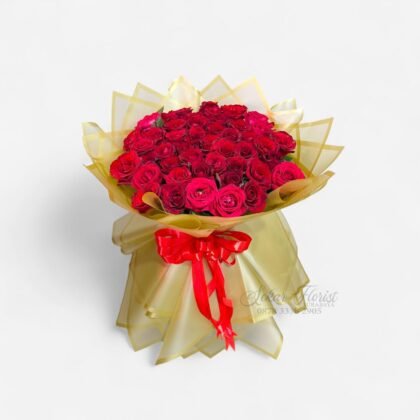 Buket Mawar Merah Glamour Wrapping Gold Transparan